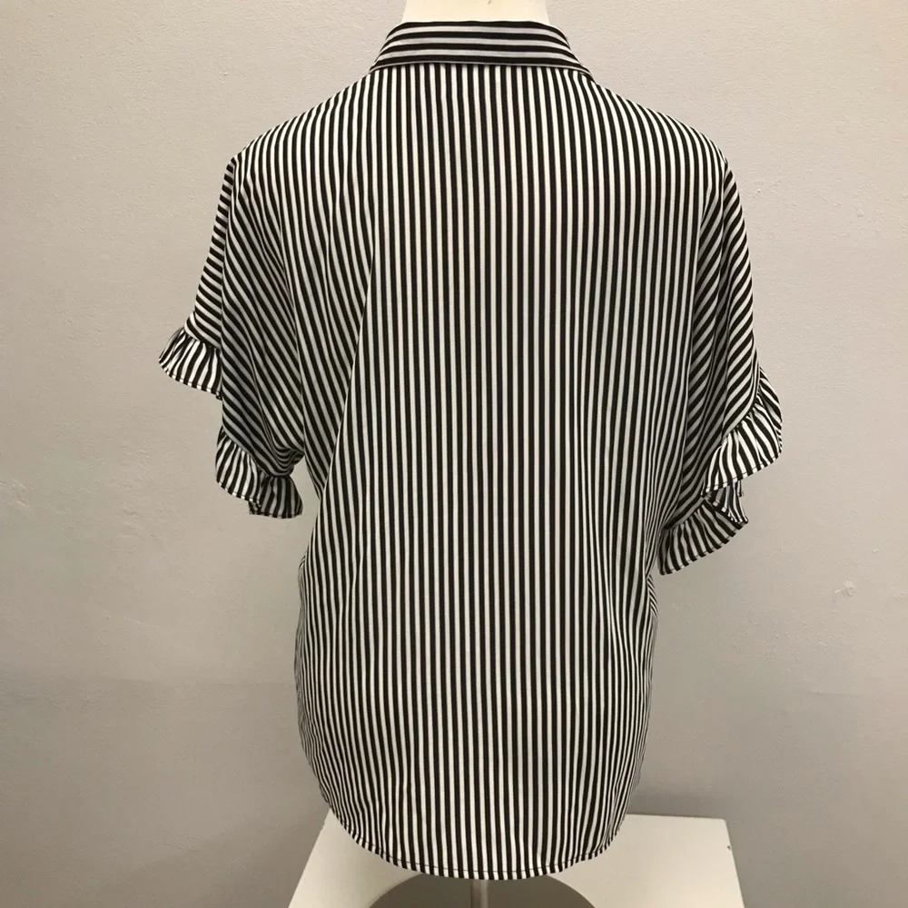 Michael Kors Oversized Black and White Striped Button-Up Blouse - Size Medium